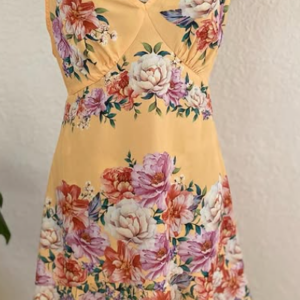 Vestido con Diseño Floreado
